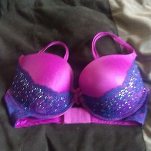Victoria's secret push-up bra